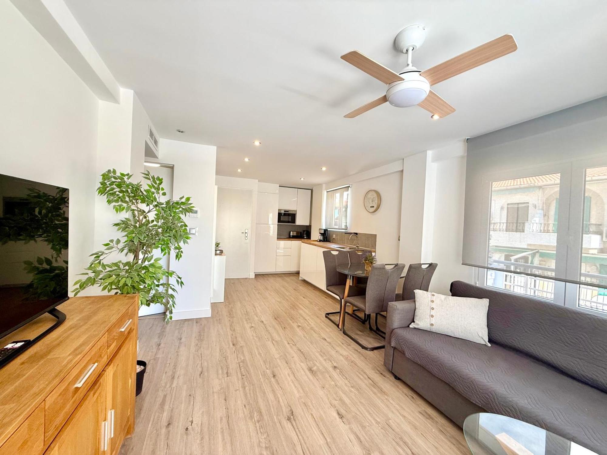 Apartment Be Happy, A 50 Metros De La Gran Playa Santa Pola