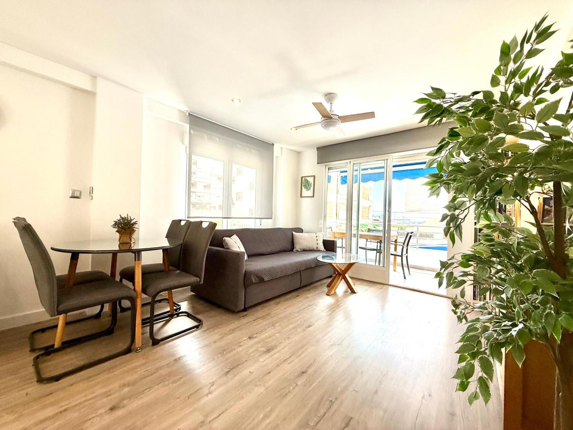 Be Happy, A 50 Metros De La Gran Playa Apartament *